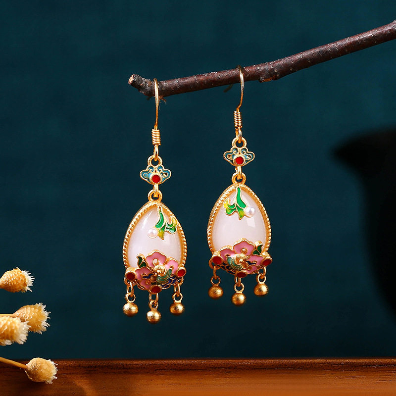 Earrings - أقراط زهرة اليشم الطبيعية، تميمة سحرية،