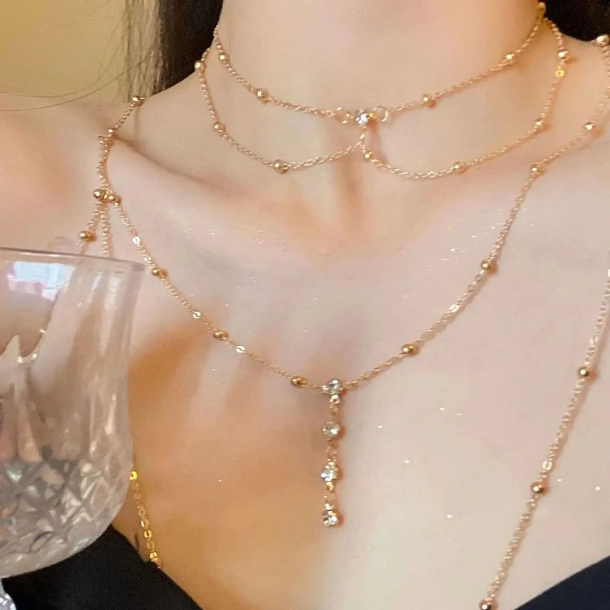Layered Pendant Necklace Aesthetic - سلسلة جسم من حجر الراين اللامع