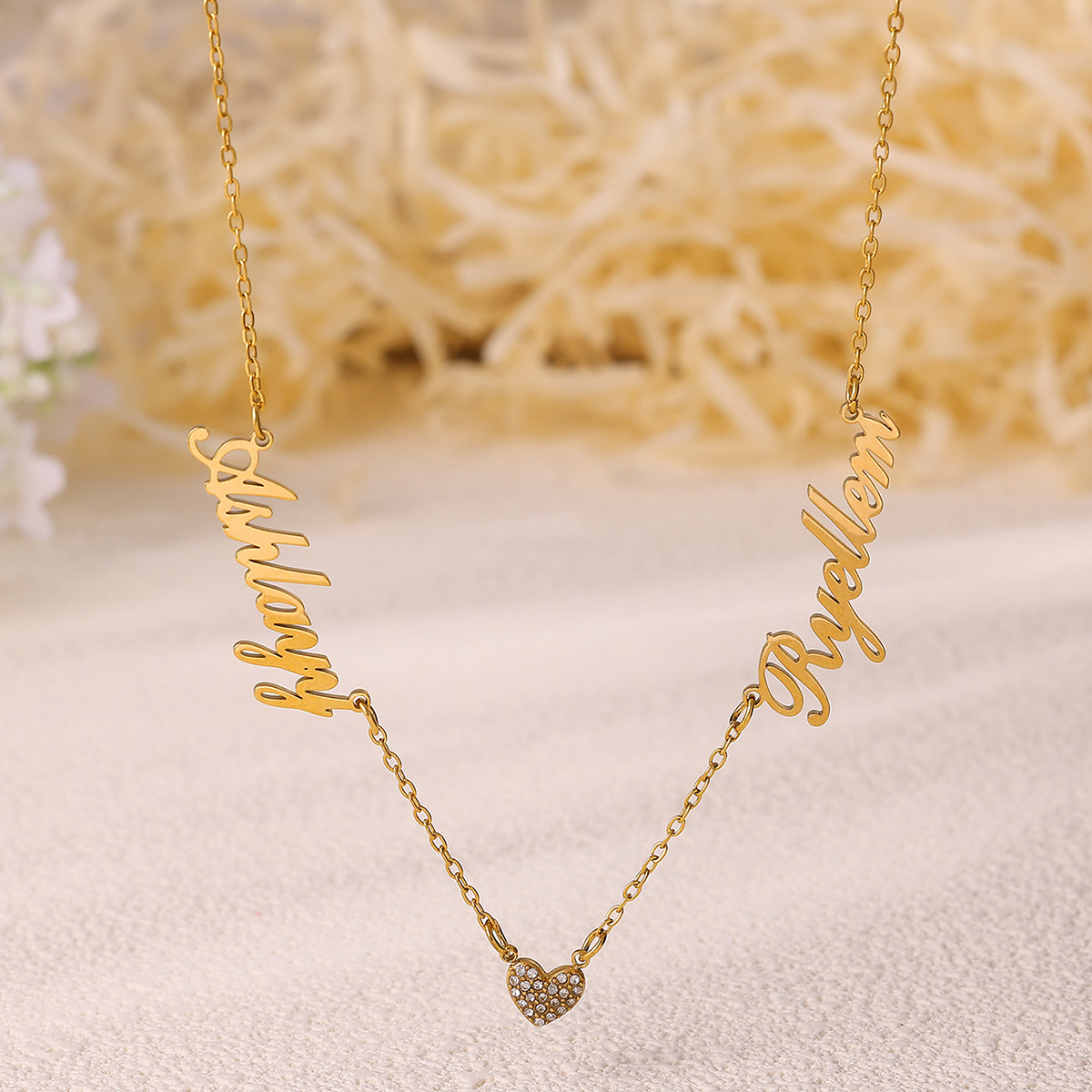 مخصص اثنين اسم قلادة للنساء عي - مراجعة Custom Name Necklace Stainless Steel وسعره