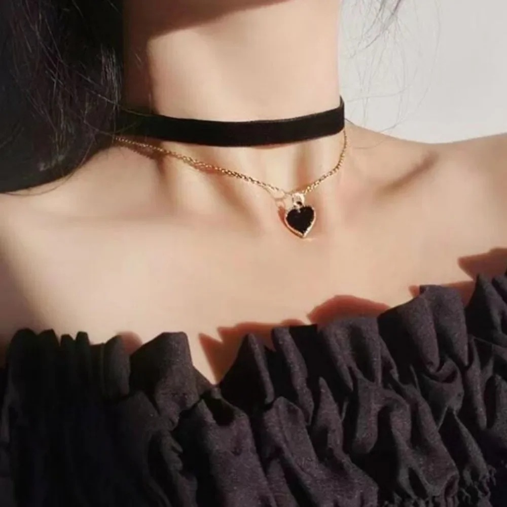 قلادة متعددة الطبقات على شكل ق - مراجعة Layered Pendant Necklace Aesthetic وسعره