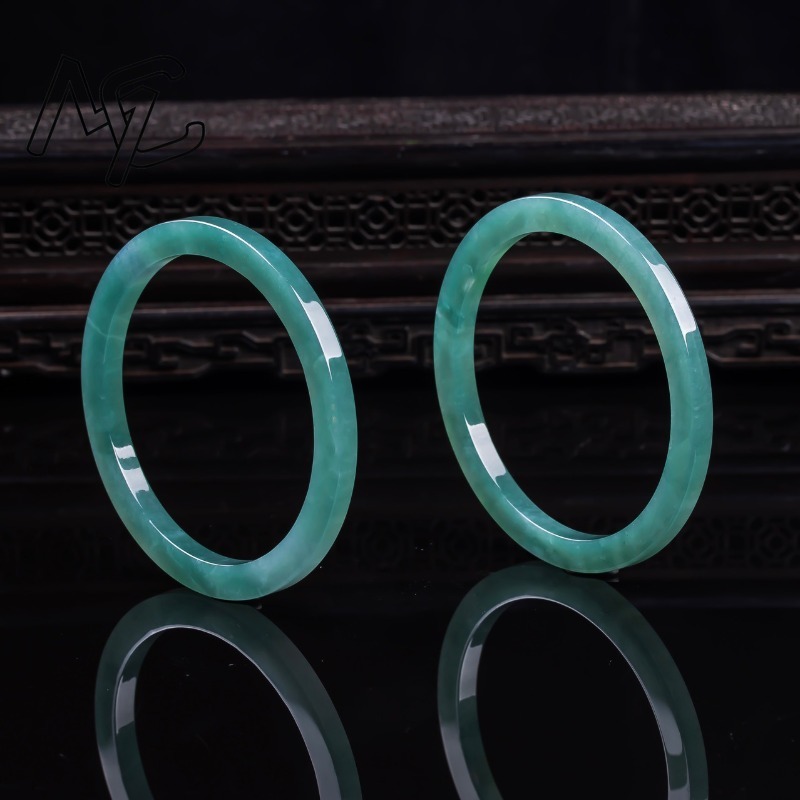 سوار من الزمرد الطبيعي البورمي - مراجعة Bracelets وسعره