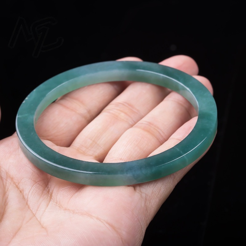 سوار من الزمرد الطبيعي البورمي - مراجعة Bracelets وسعره