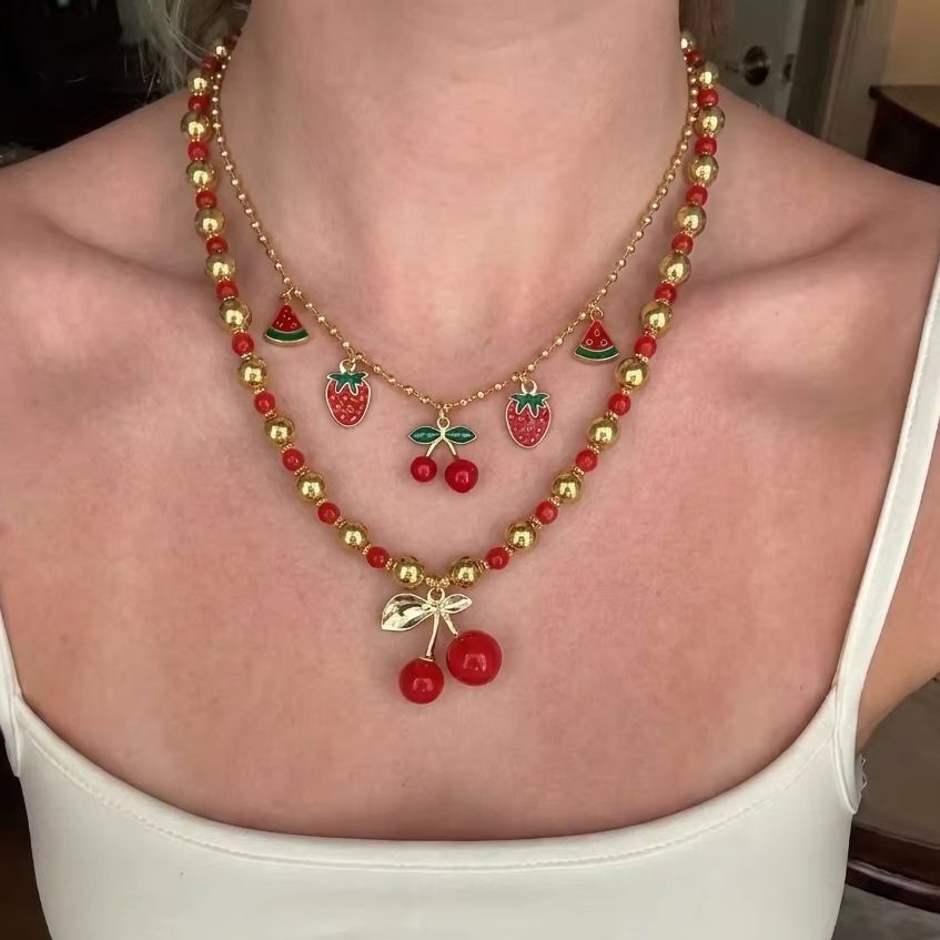 قلادة بتصميم قلب من الفراولة و - مراجعة Layered Pendant Necklace Aesthetic وسعره